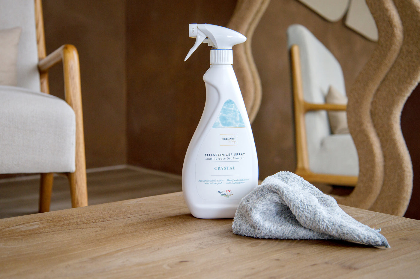 Allesreiniger spray Crystal en schoonmaak doek